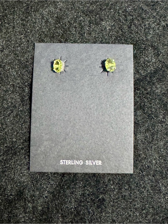 Jewelry - Sterling Silver Peridot Stud Earrings - Bright Green